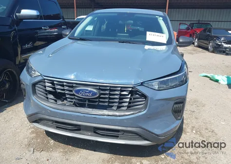 2024 Ford Escape Active z USA, uszkodzony, nr VIN 1FMCU0GN2RUB05854